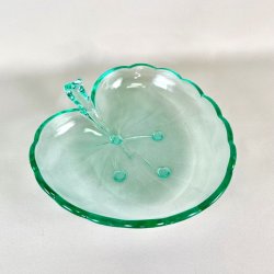 Glasskl - stor, bleformet, lysegrn 