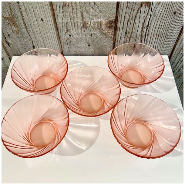 Glasskl lille (st a' 5 stk) - lyserd med swirl effekt