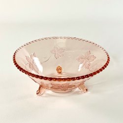 Glassk�l - lyser�d m/vinblade, f�dder og perlekant