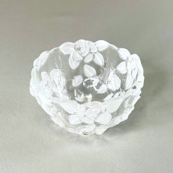 Glasskl med frostede roser 