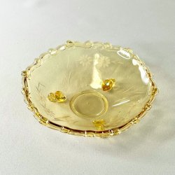 Glasskl - gylden m/blondekant og p fdder