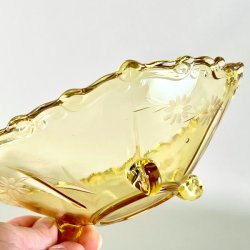 Glasskl - gylden m/blondekant og p fdder