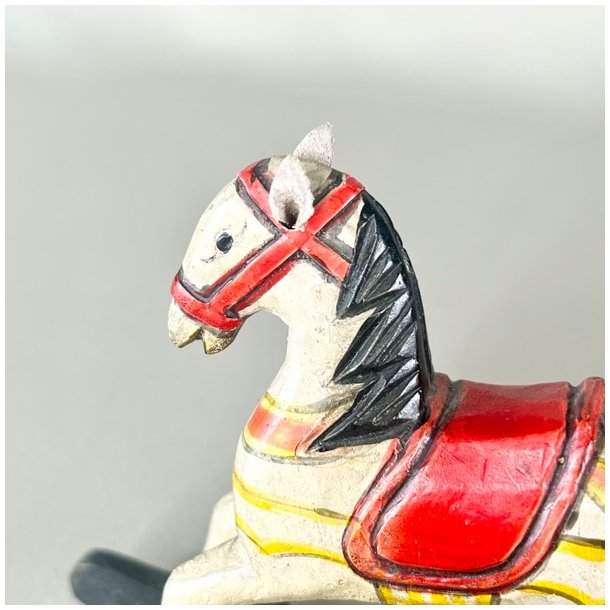 Mini gyngehest - to strrelser