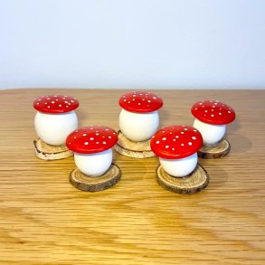 Julepynt - sm svampe af tr (st a' 5 stk/samlet) 
