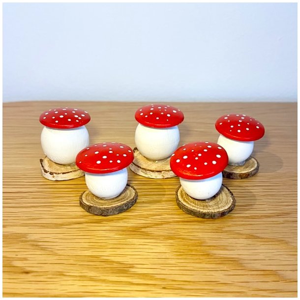 Julepynt - sm svampe af tr (st a' 5 stk/samlet) 