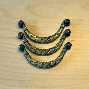 Mbelgreb - patineret messing, hngende skuffegreb (genbrug - 3 stk samlet)