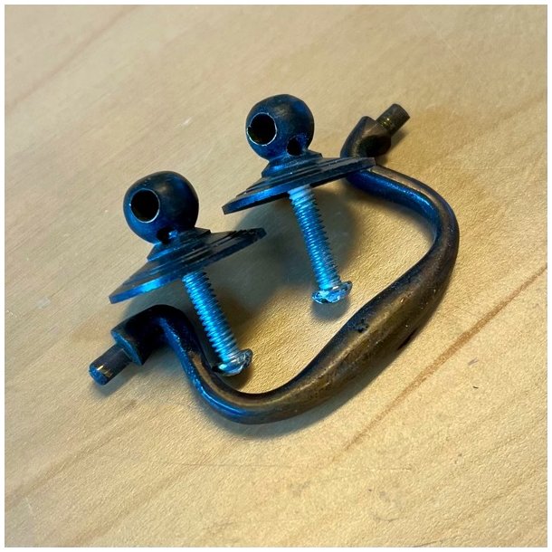 Mbelgreb - patineret messing, hngende skuffegreb (genbrug - 2 stk samlet)