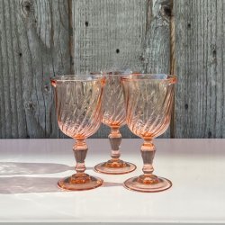 Vinglas hvidvin - lyserd med swirl