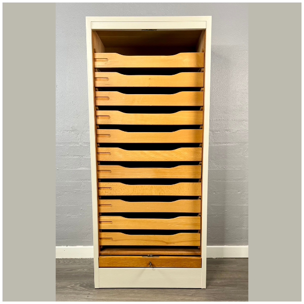 Arkivskab med jalousilge - SOLGT 