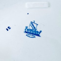 Jardiniere i engelsk porcel�n - "Denmark", Furnivals