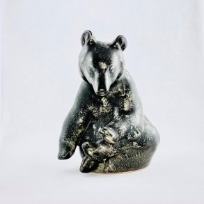 Johgus Bjrn - siddende, stor