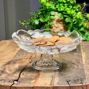 Glasopsats med frostede roser