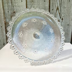 Glasopsats - vintage fransk kagefad m/perlekant