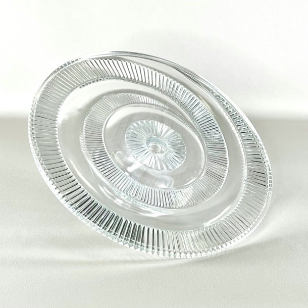 Lagkagefad - p� fod, bred swirl med riller 