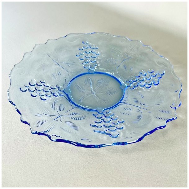 Lagkagefad - lyseblt, druer og blade