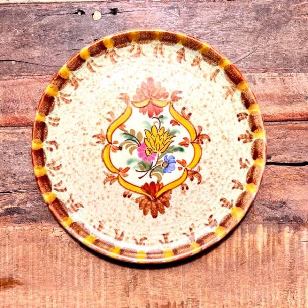 Tallerkener (st a 5 stk) rustik med blomst