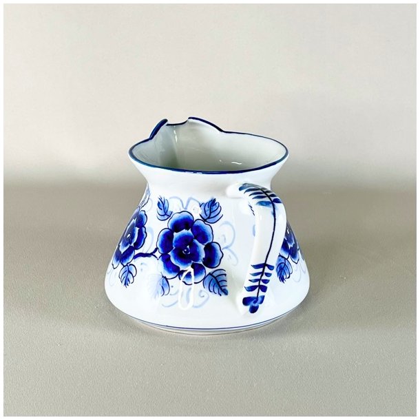 Kande - med bl blomster