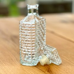 Karaffel - vintage, firkantet og flad 