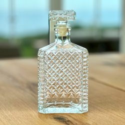 Karaffel - vintage, firkantet og flad 