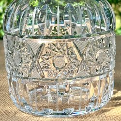 Karaffel - vintage, lang hals og stjernemnster