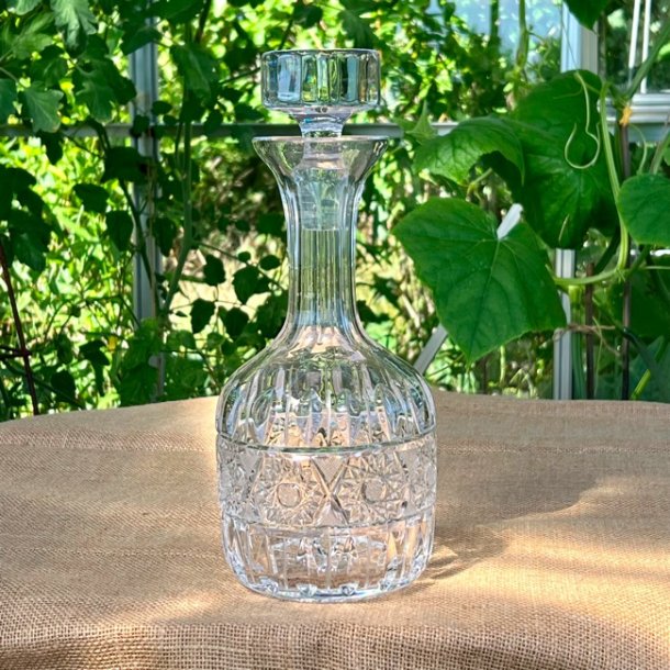 Karaffel - vintage, lang hals og stjernemnster