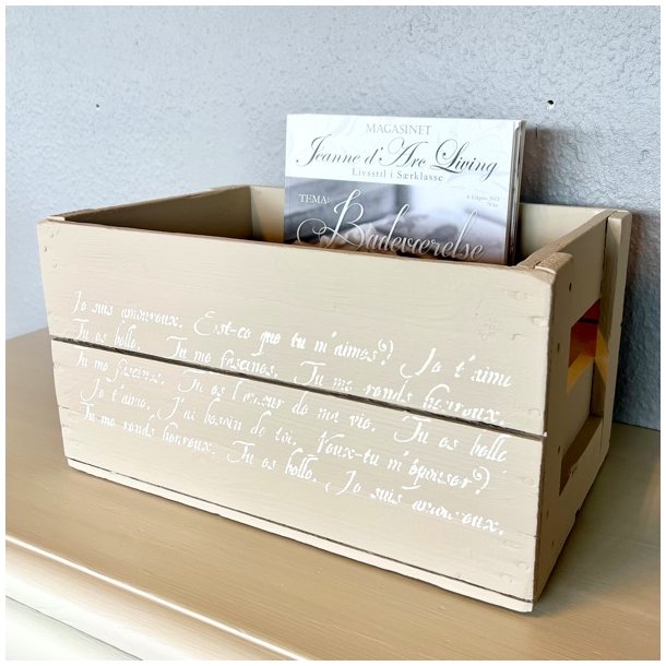 Gl. sodavandskasse - sand m/fransk tekst