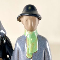 Elsi Bourelius figur i keramik - Udvandrerne  