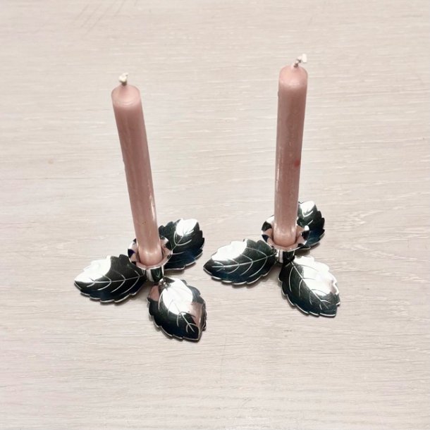 Bladformet lysestage i slv til kertelys