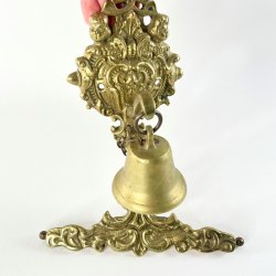 Klokke med rosette og klokkestreng - messing