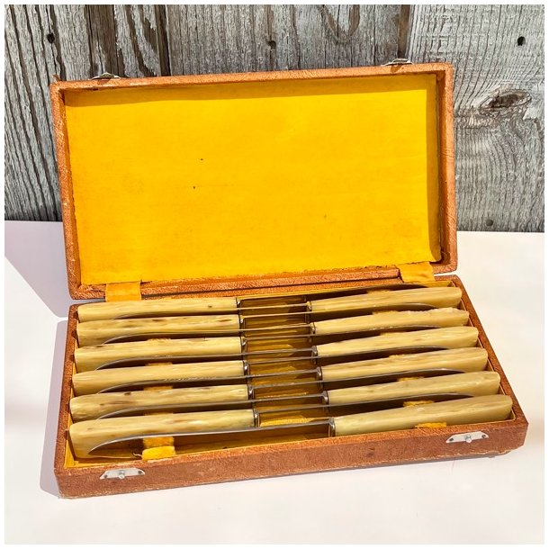 Vintage knive - middagsknive (12 stk) i ske 