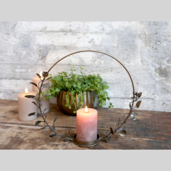 Krans med lysholder til ophng