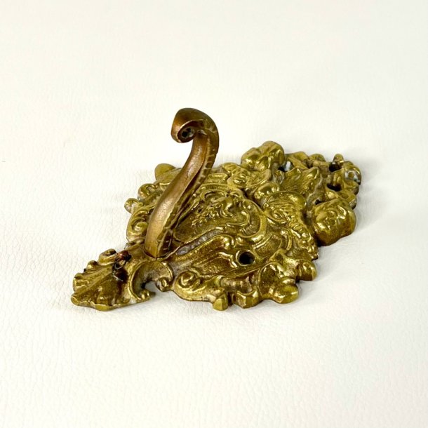 Knage - messing m/flot deko 