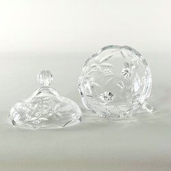 Bonbonniere - rund m/blomster og blade p lg