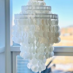 Pendel - stor lampe med skaller