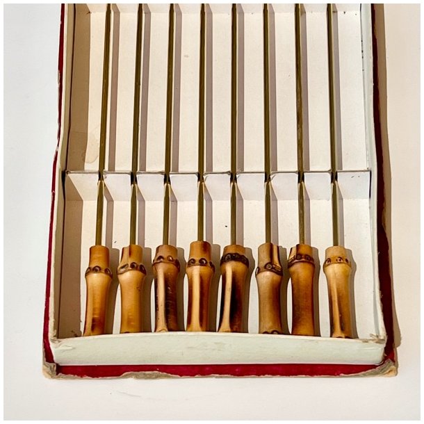 Lange gyldne teskeer m/bambus 