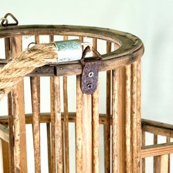 Vintage lanterne i flet med glasindsats