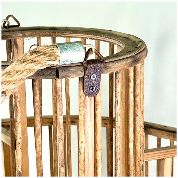 Vintage lanterne i flet med glasindsats