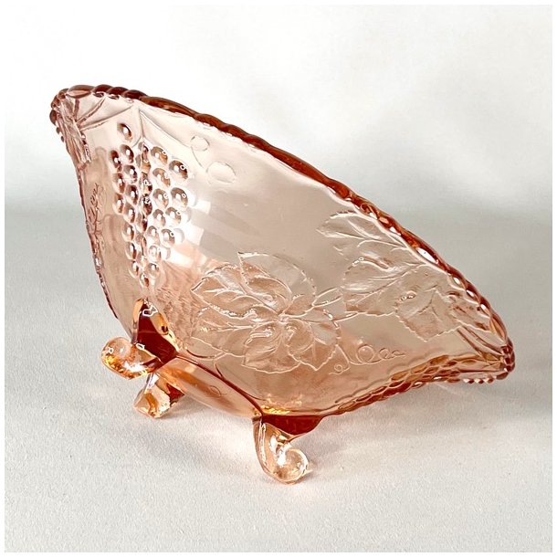 Glasskl - lyserd m/vindruer og p fdder