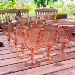 Vinglas hvidvin - lyserd med swirl