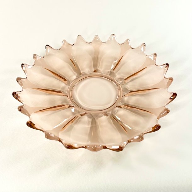 Lagkagefad - lyser�dt, takket kant �30