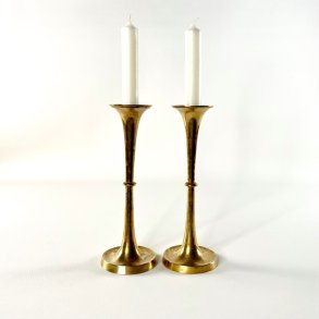 Messing lysestagepar - trompetformet med formet fod, H20 cm