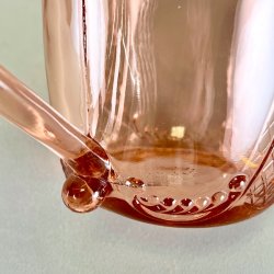 Glaskande - lyserd med rudemnster