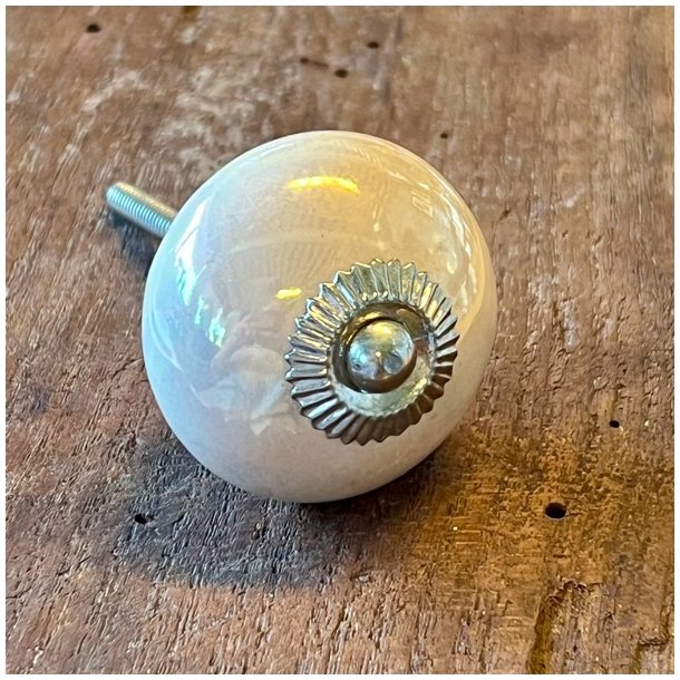 Mbelknop - porceln, sand m/perlemor 