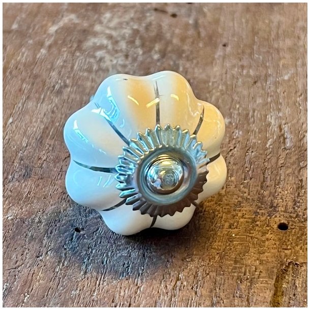 Mbelknop - porceln, rhvid m/slvstribe