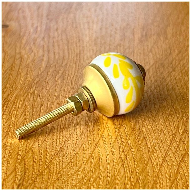 Mbelknop - lille porceln hvid m/gul