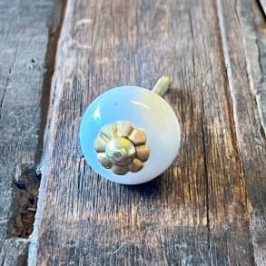 Mbelknop - porceln, rund hvid m/guld
