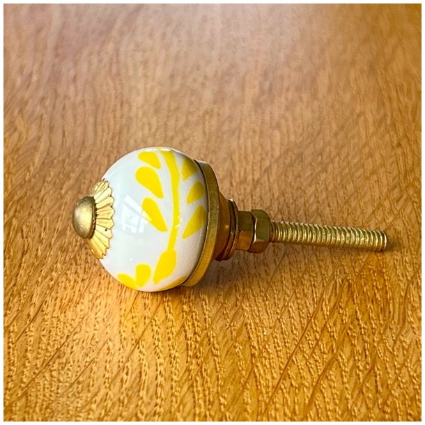 Mbelknop - lille porceln hvid m/gul
