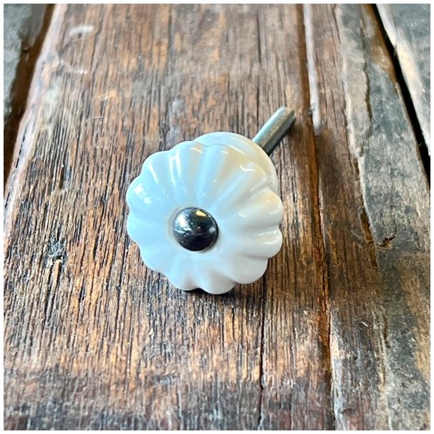 Mbelknop - hvid porceln m/riller