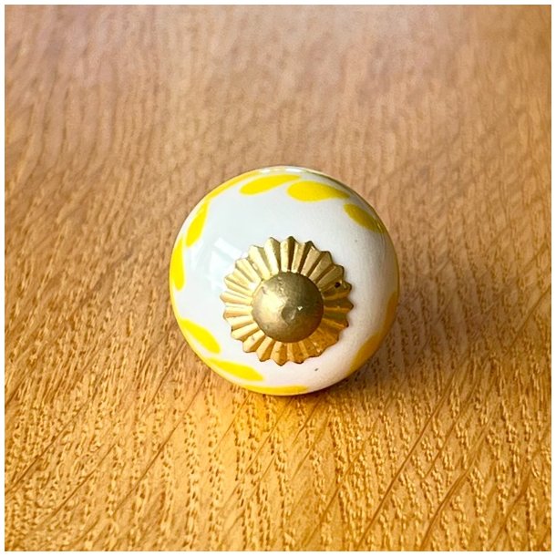 Mbelknop - lille porceln hvid m/gul