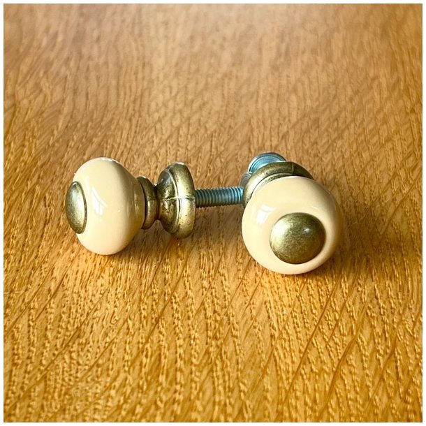 Mbelknop - lille porceln, beige 